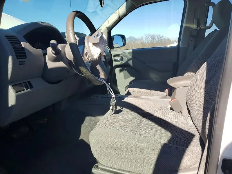 2021 NISSAN FRONTIER S  