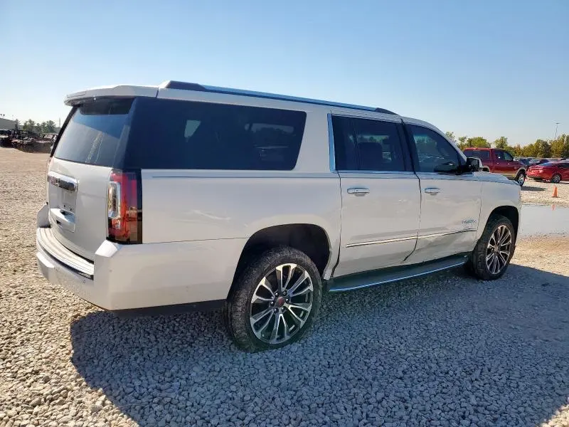 2017 GMC YUKON XL DENALI  