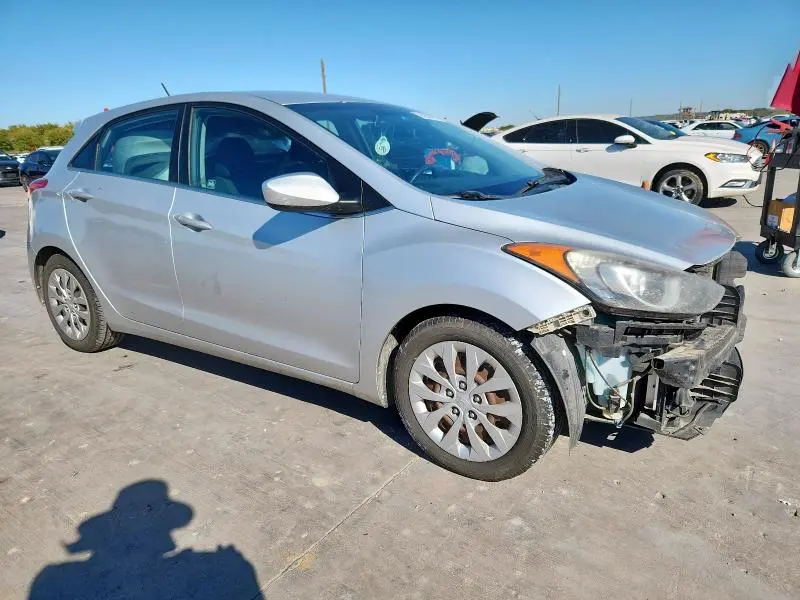 2016 HYUNDAI ELANTRA GT   