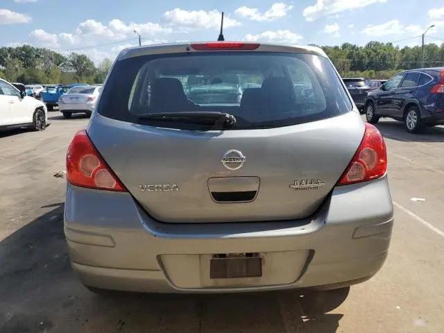 2011 NISSAN VERSA S  
