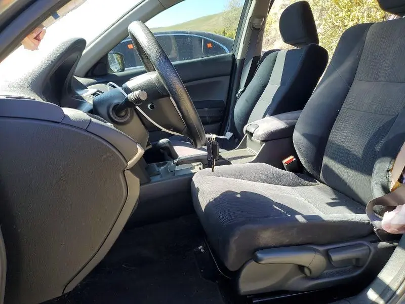 2011 HONDA ACCORD LX  
