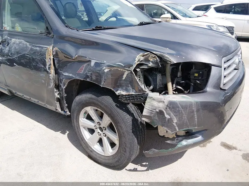 2010 TOYOTA HIGHLANDER SE V6