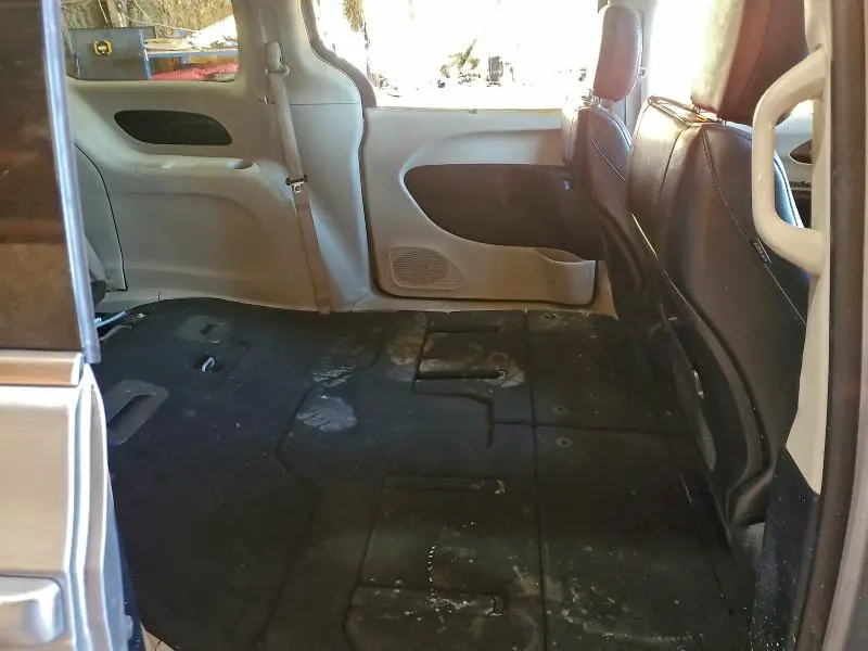 2020 CHRYSLER VOYAGER LXI  