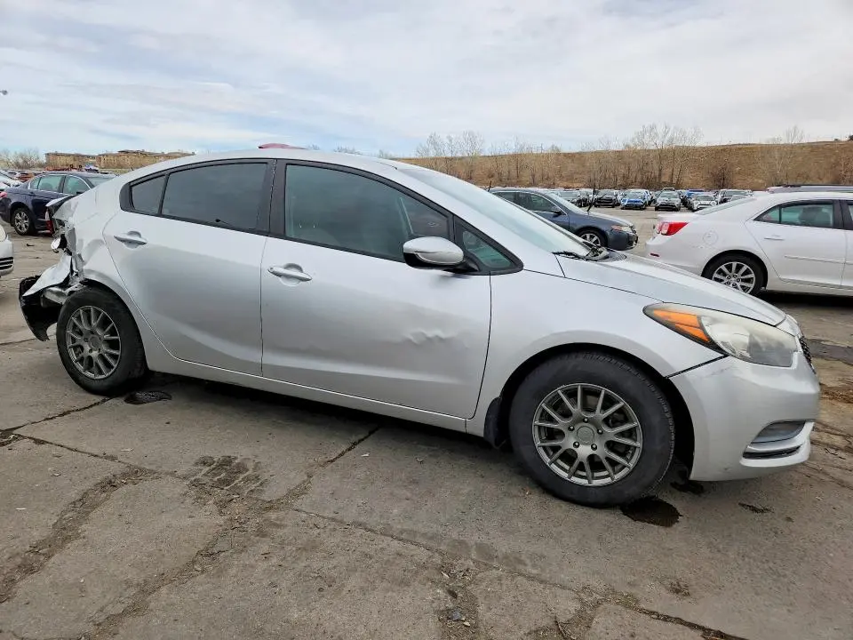 2015 KIA FORTE LX  