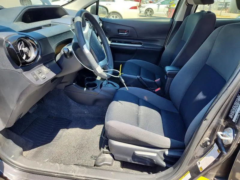 2017 TOYOTA PRIUS C TWO  