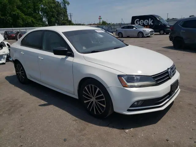 2017 VOLKSWAGEN JETTA SPORT  