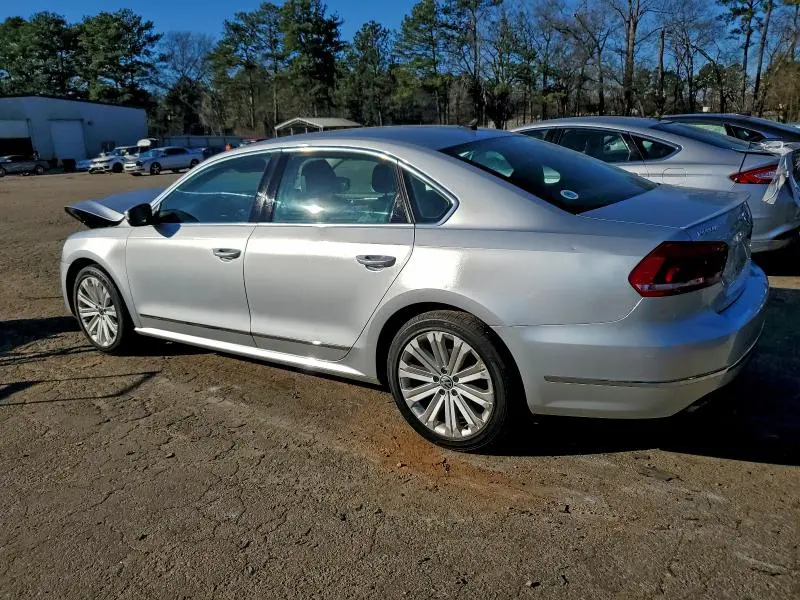 2013 VOLKSWAGEN PASSAT SEL  