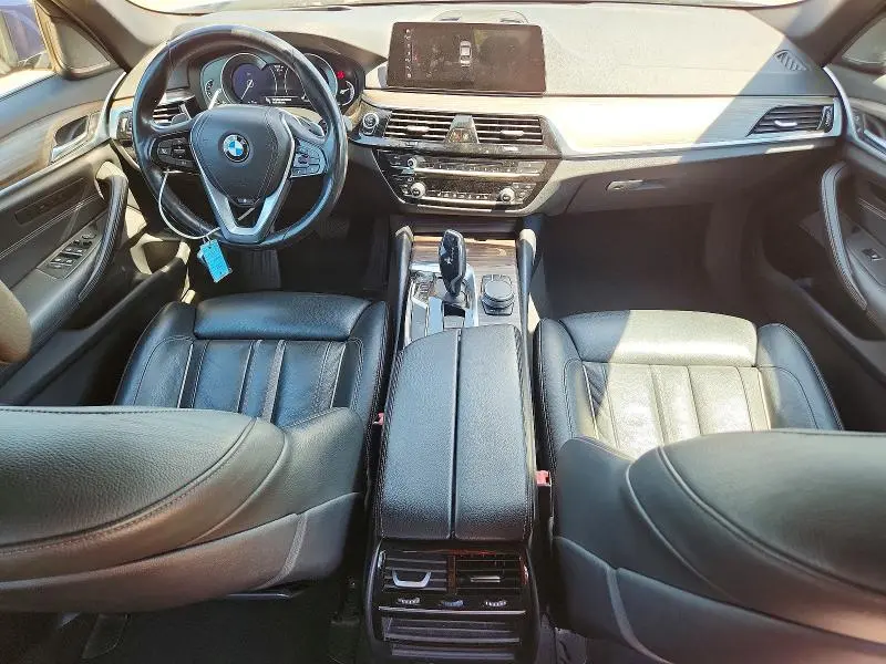 2019 BMW 530 XI  
