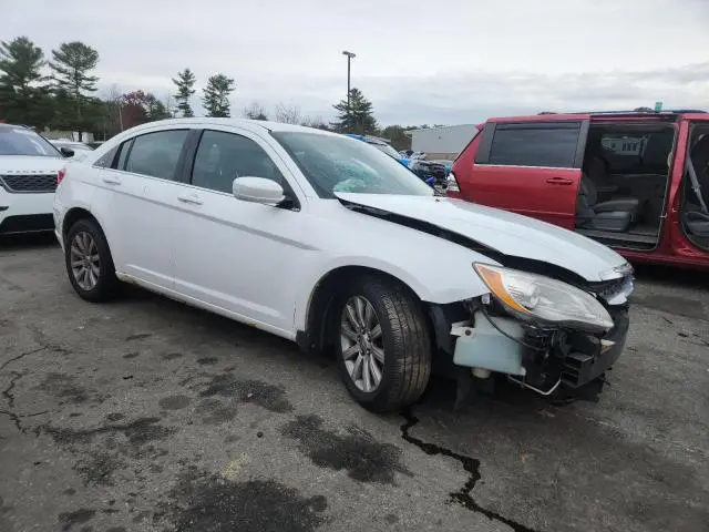 2013 CHRYSLER 200 LX  