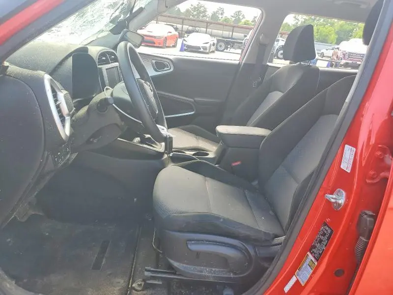 2022 KIA SOUL LX  