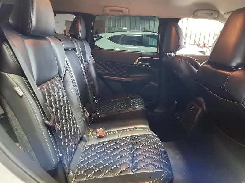 2022 MITSUBISHI OUTLANDER SEL  