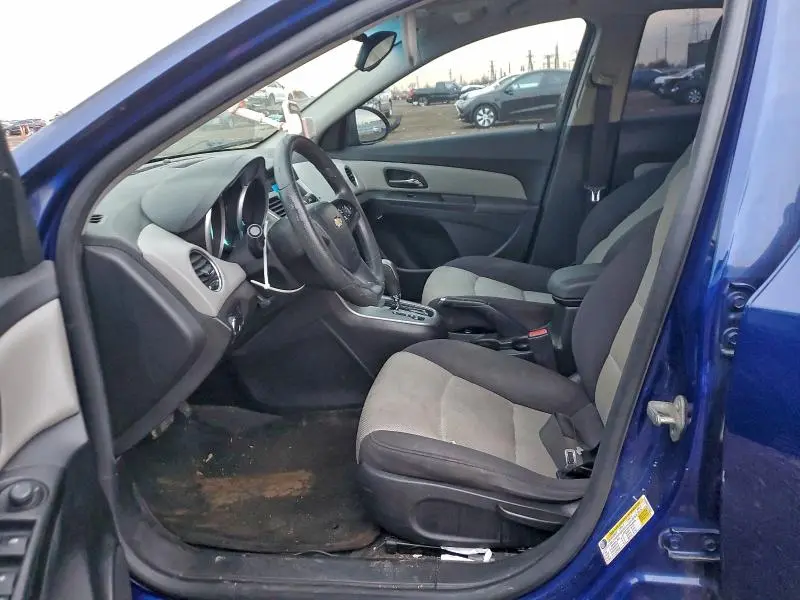 2012 CHEVROLET CRUZE LS  