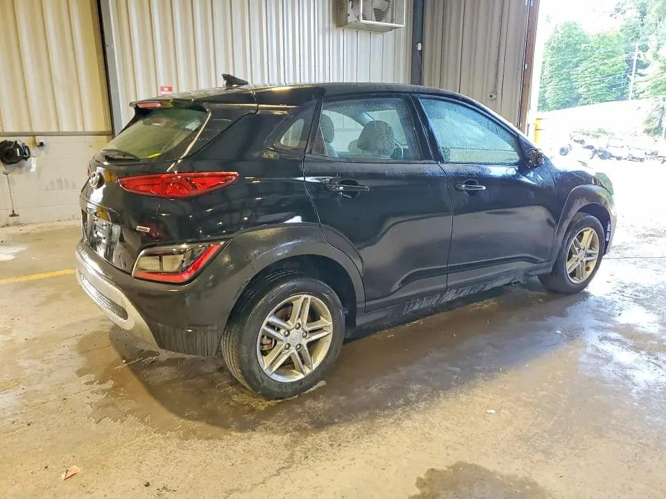 2023 HYUNDAI KONA SE  