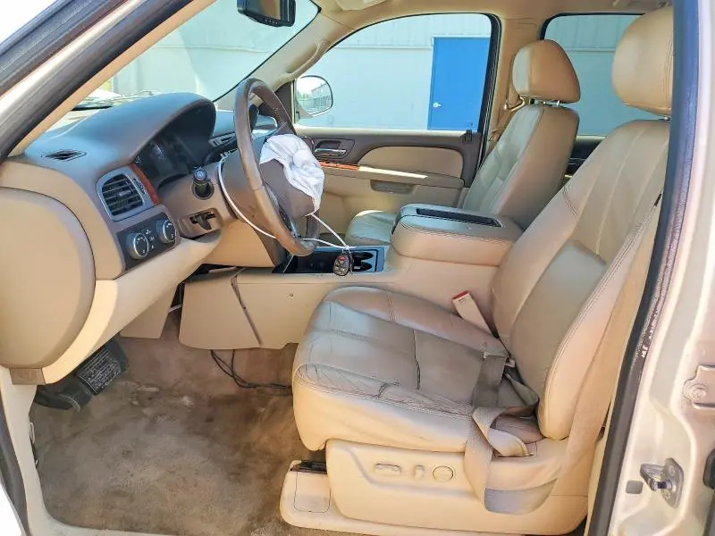 2011 GMC YUKON XL K1500 SLT  