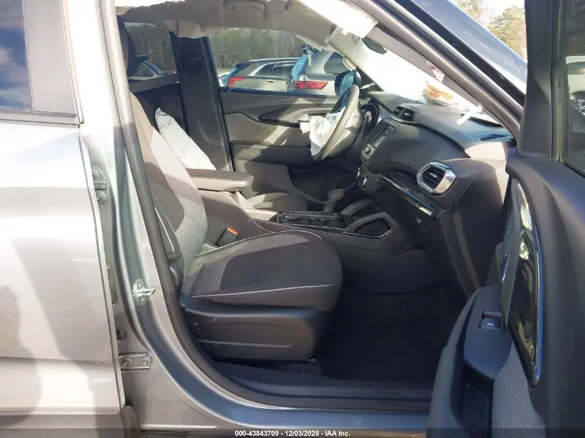 2023 CHEVROLET TRAILBLAZER FWD LT