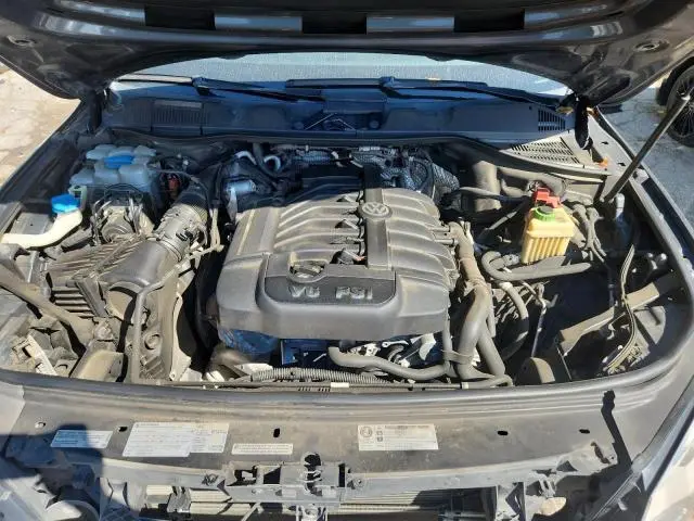 2012 VOLKSWAGEN TOUAREG V6  