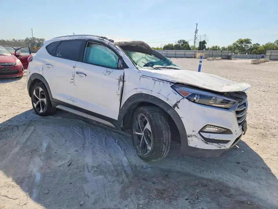 2017 HYUNDAI TUCSON SPORT  