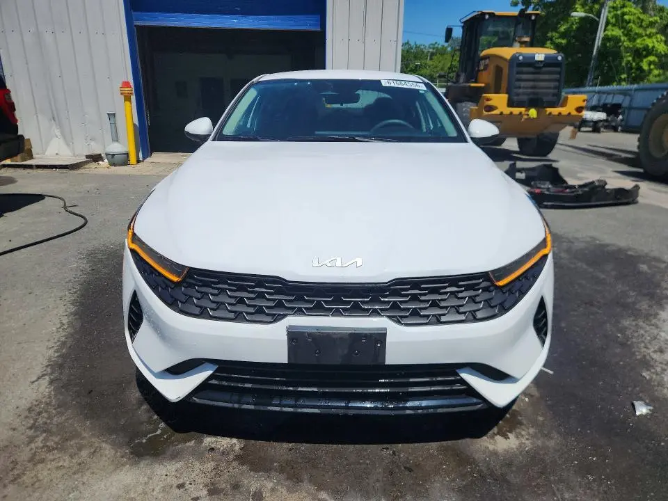 2022 KIA K5 LXS  