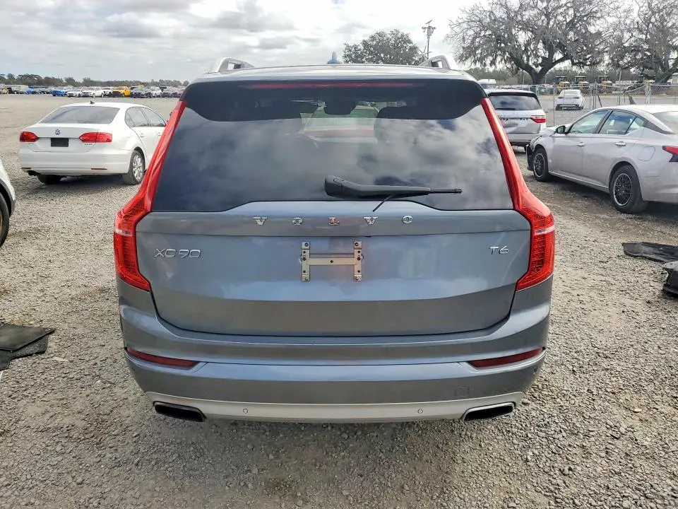 2016 VOLVO XC90 T6  