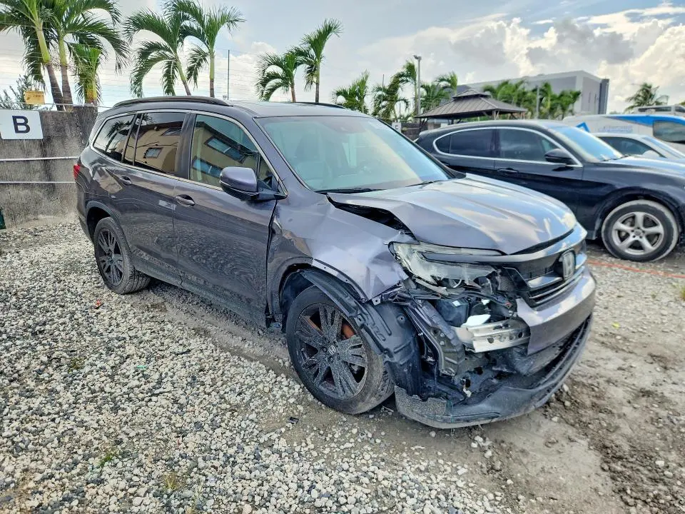 2021 HONDA PILOT SE  