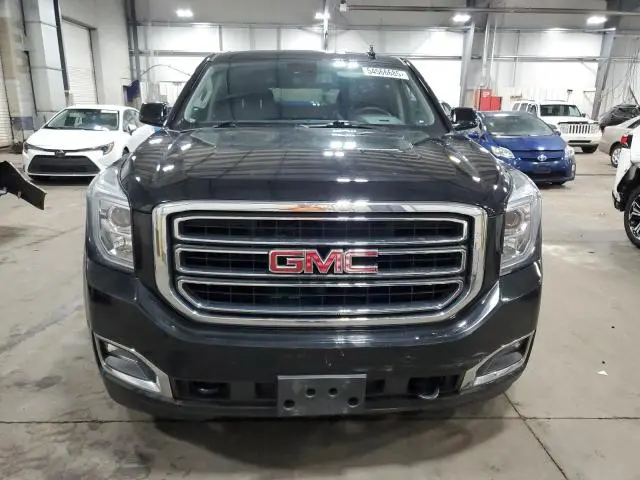 2017 GMC YUKON SLE  