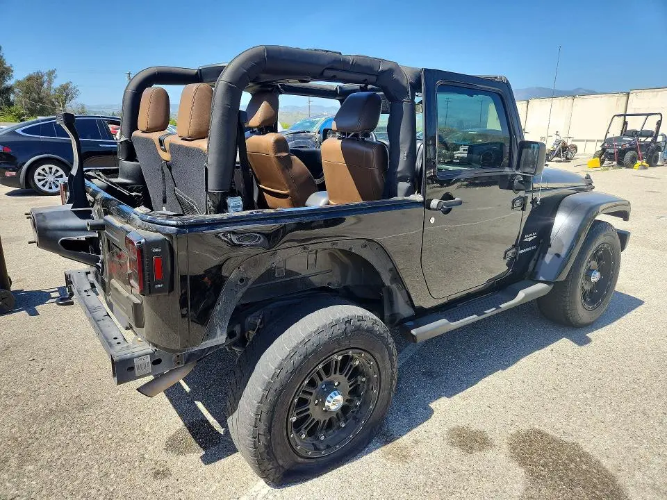 2011 JEEP WRANGLER SAHARA  