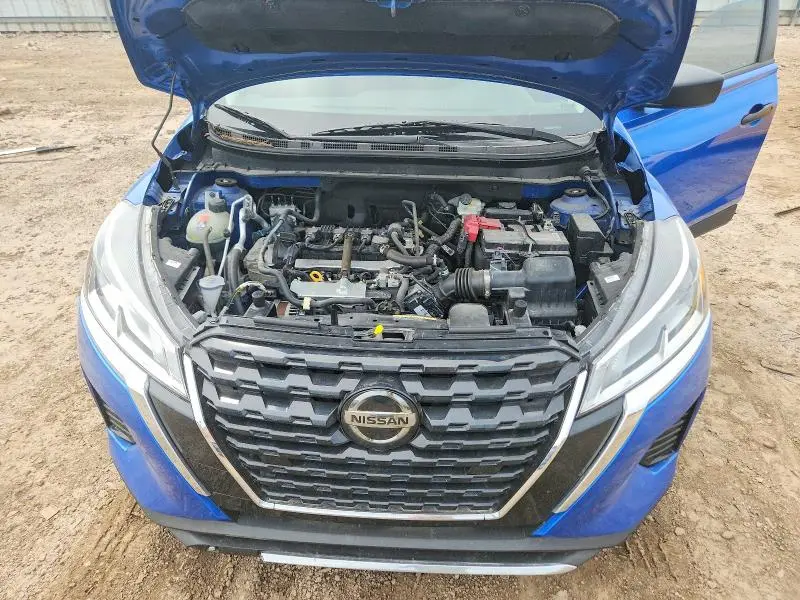 2021 NISSAN KICKS S  