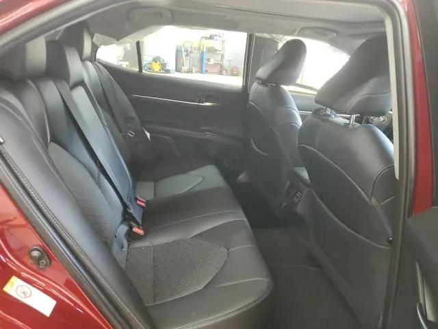 2018 TOYOTA CAMRY XSE  