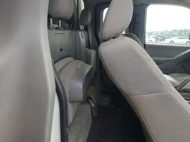 2016 NISSAN FRONTIER S  