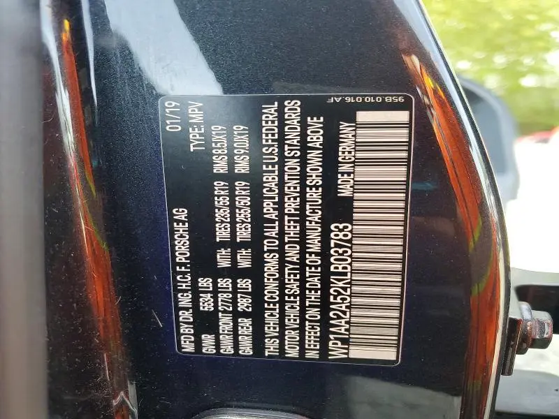 2019 PORSCHE MACAN   