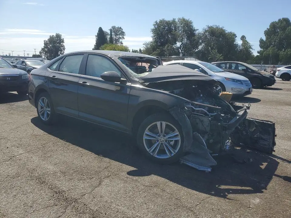 2024 VOLKSWAGEN JETTA SE  