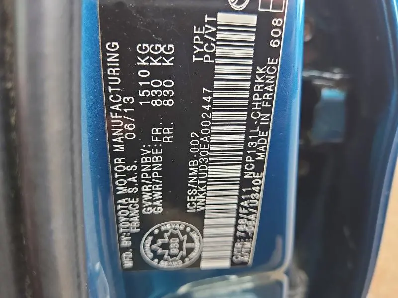 2014 TOYOTA YARIS 5-DOOR L  