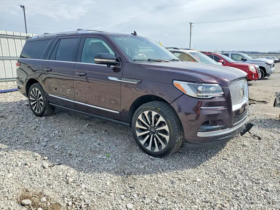 2023 LINCOLN NAVIGATOR L RESERVE  