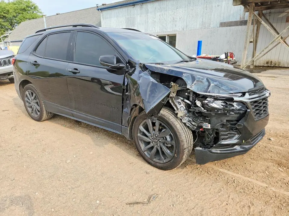 2022 CHEVROLET EQUINOX RS  