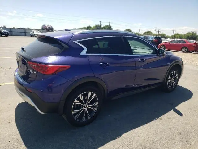 2017 INFINITI QX30 BASE  