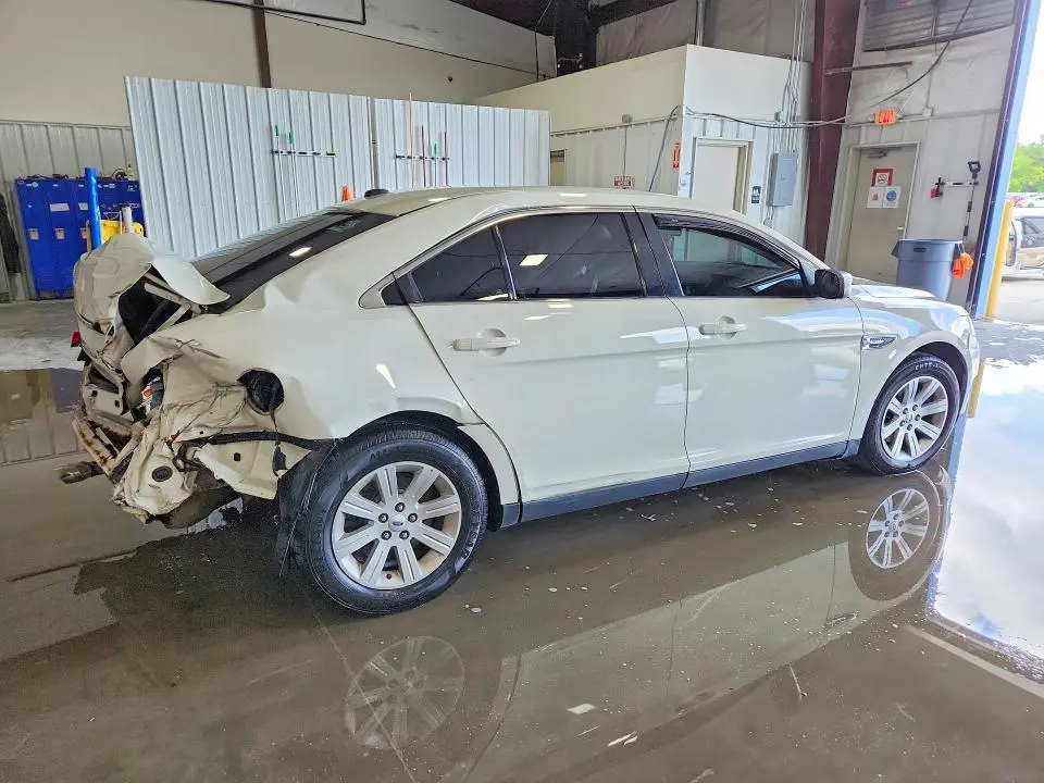 2012 FORD TAURUS SE  