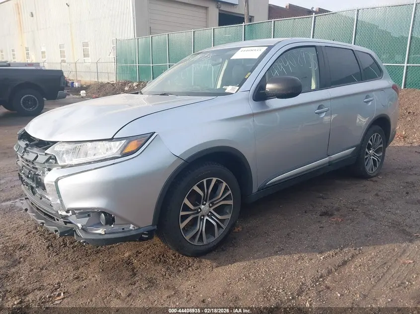 2016 MITSUBISHI OUTLANDER ES