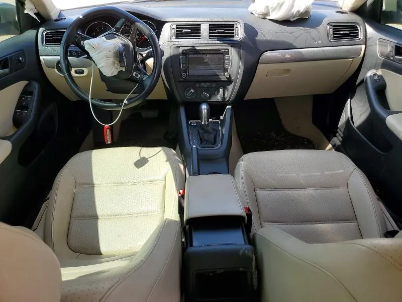 2015 VOLKSWAGEN JETTA SE  