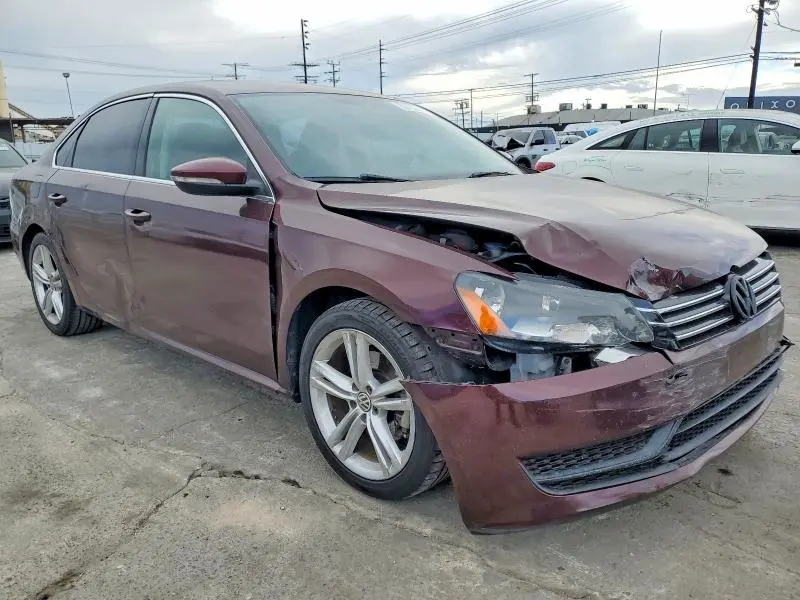 2014 VOLKSWAGEN PASSAT SE  