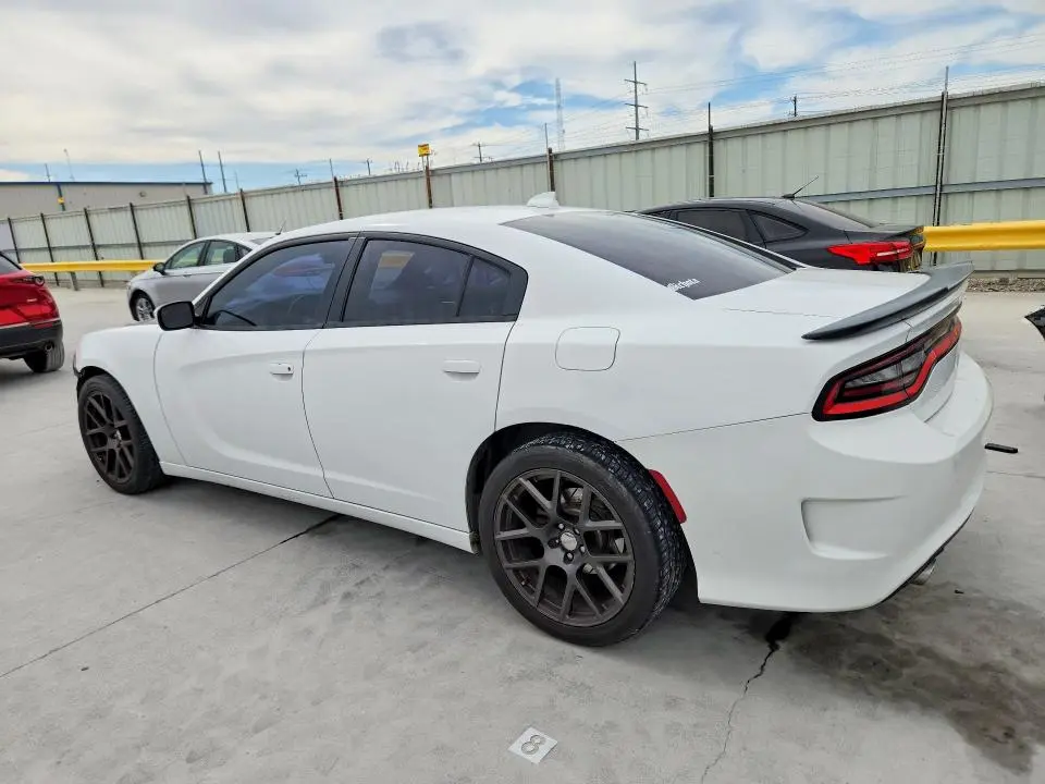2015 DODGE CHARGER SXT  