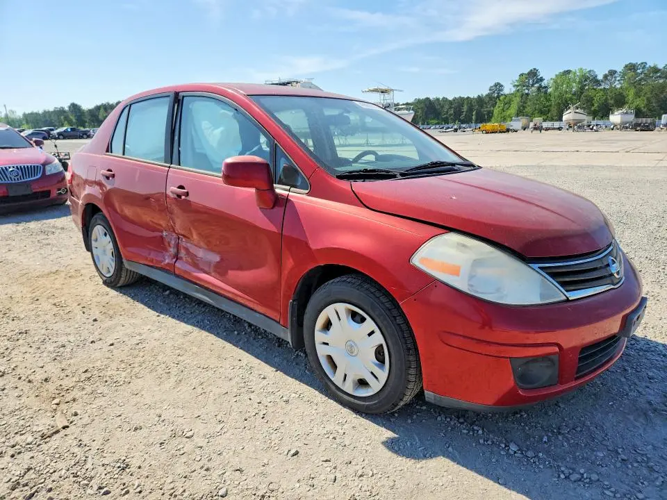 2010 NISSAN VERSA 1.8 S  