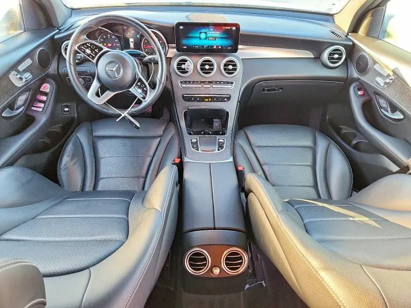 2020 MERCEDES-BENZ GLC 300  