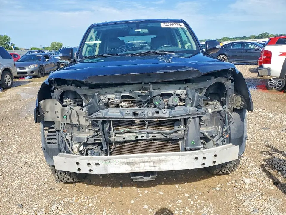 2013 TOYOTA 4RUNNER SR5  