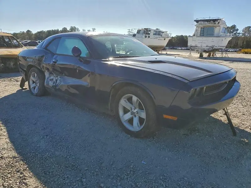 2014 DODGE CHALLENGER SXT  
