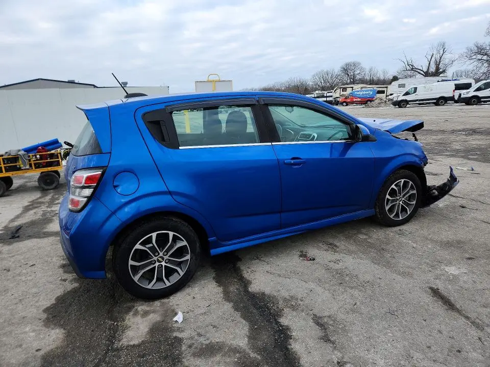 2017 CHEVROLET SONIC LT  