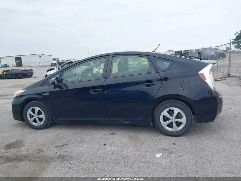 2013 TOYOTA PRIUS  