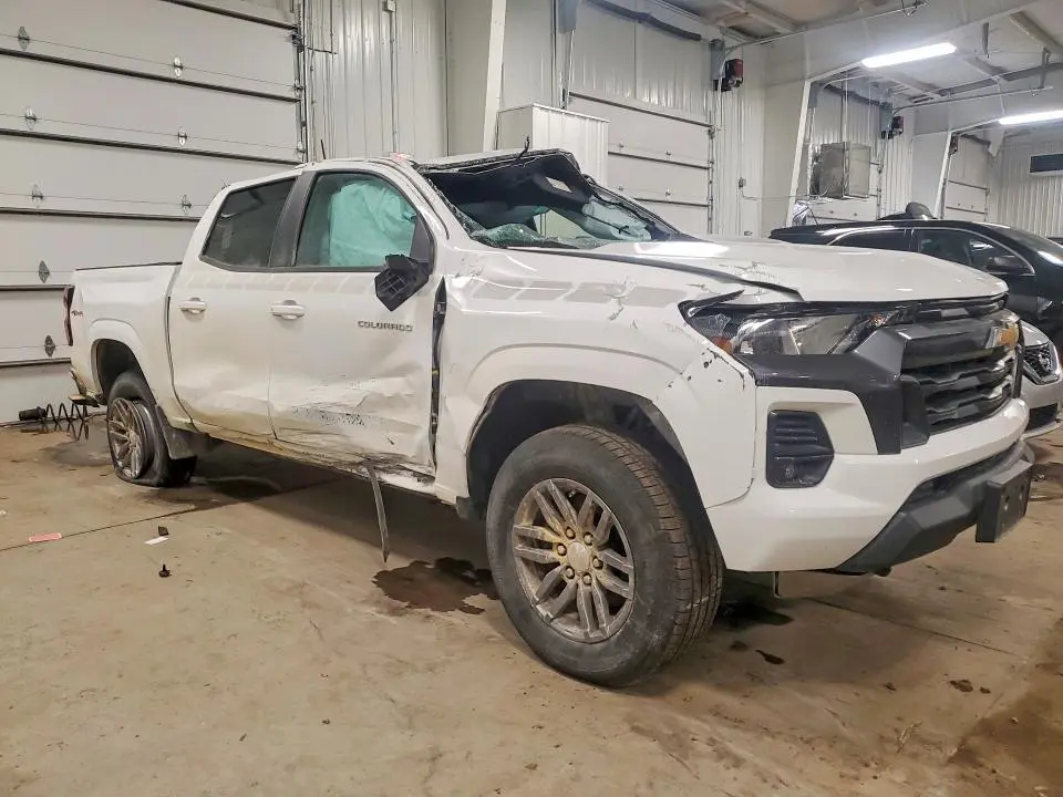 2023 CHEVROLET COLORADO LT  
