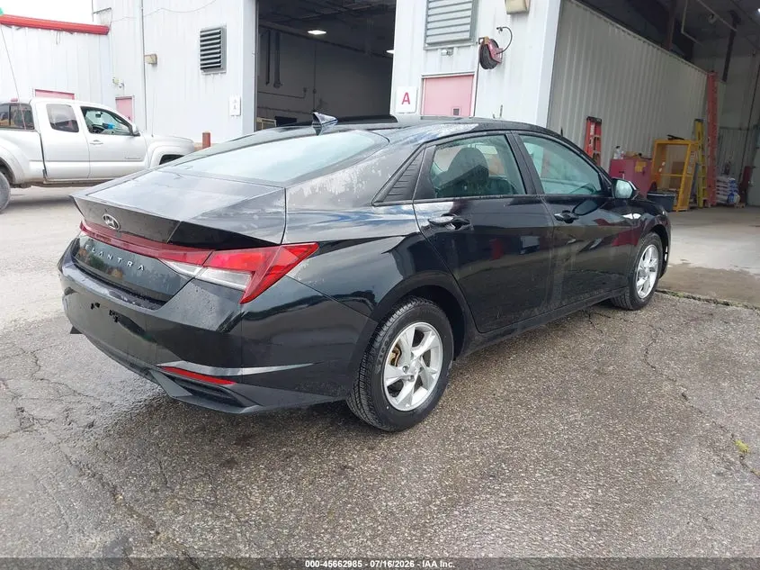 2023 HYUNDAI ELANTRA SE