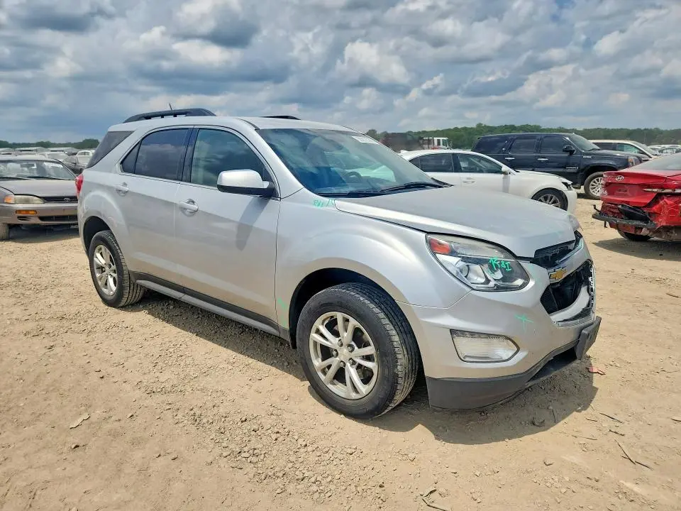 2017 CHEVROLET EQUINOX LT  