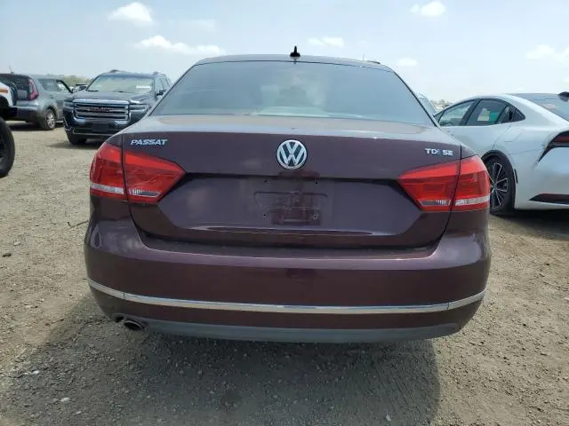 2013 VOLKSWAGEN PASSAT SE  